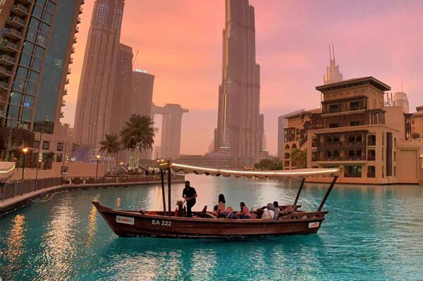 Dubai Fountain Show and Lake Ride